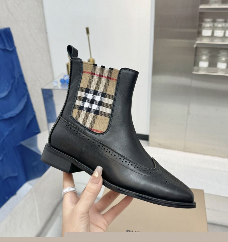 B**rry boots